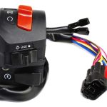 COMANDO LUCES DERECHO 3 CONECTORES CON APAGADOR DE LUCES.PULSAR 180 UG-220/REVOD